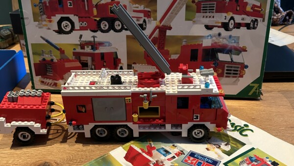 TE KOOP : Lego set 735 : basic building set , 517 steentjes, uit 1990