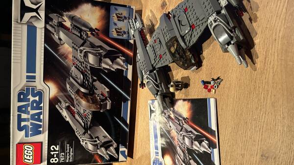 TE KOOP : Star Wars, set 7673, magna guard starfighter, 413 steentjes, 2 minifigs